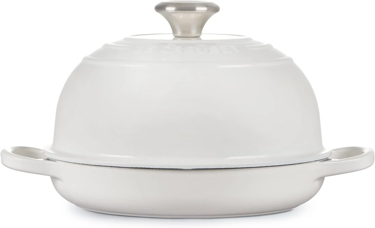 Le Creuset 9 1/2"/1.75 Qt. Signature Enameled Cast Iron Bread Oven - White 3 Le Creuset 9 1/2"/1.75 Qt. Signature Enameled Cast Iron Bread Oven - White