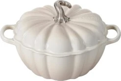 Le Creuset 4 Qt. Figural Pumpkin Cocotte W/Stainless Steel Figural Knob - Meringue