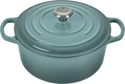 Le Creuset 3 1/2 Qt. Signature Round Dutch Oven W/Stainless Steel Knob - Sea Salt