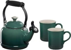 Le Creuset 1 1/4 Qt. Demi Kettle W/Stainless Steel Knob & (2) 14 Oz. Mug Set - Artichaut